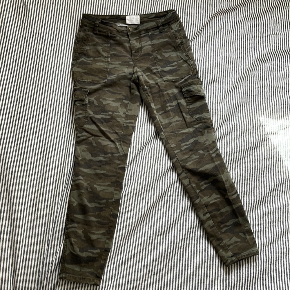 Caslon Petite Camo Cargo Pants
